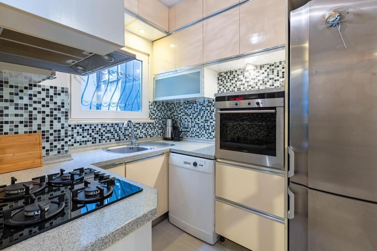 Flat With Excellent Location In Tesvikiye, Sisli Apartment Istanbul Exterior photo