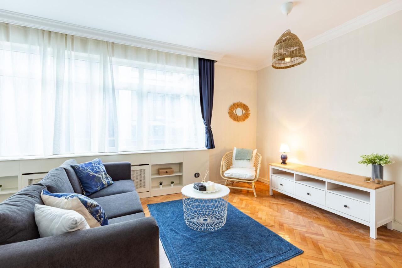 Flat With Excellent Location In Tesvikiye, Sisli Apartment Istanbul Exterior photo