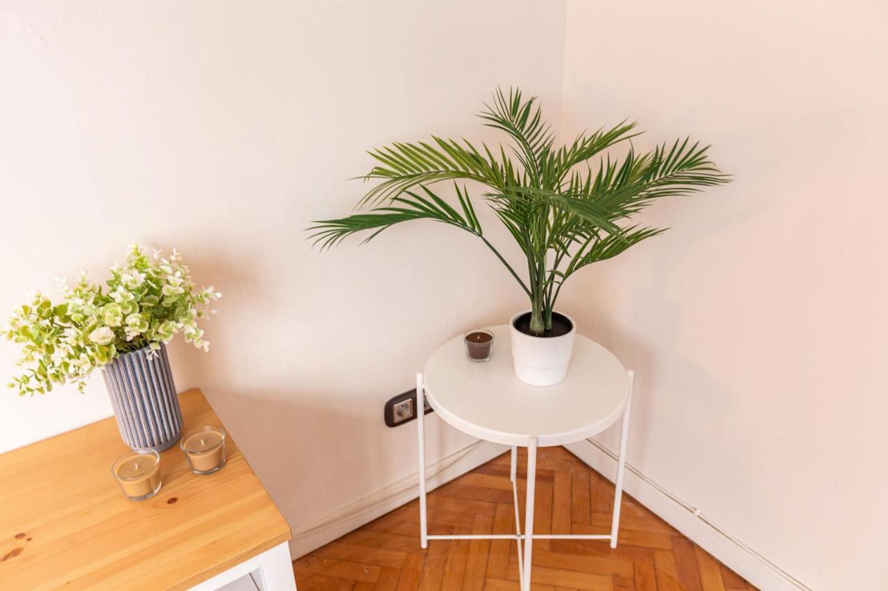 Flat With Excellent Location In Tesvikiye, Sisli Apartment Istanbul Exterior photo