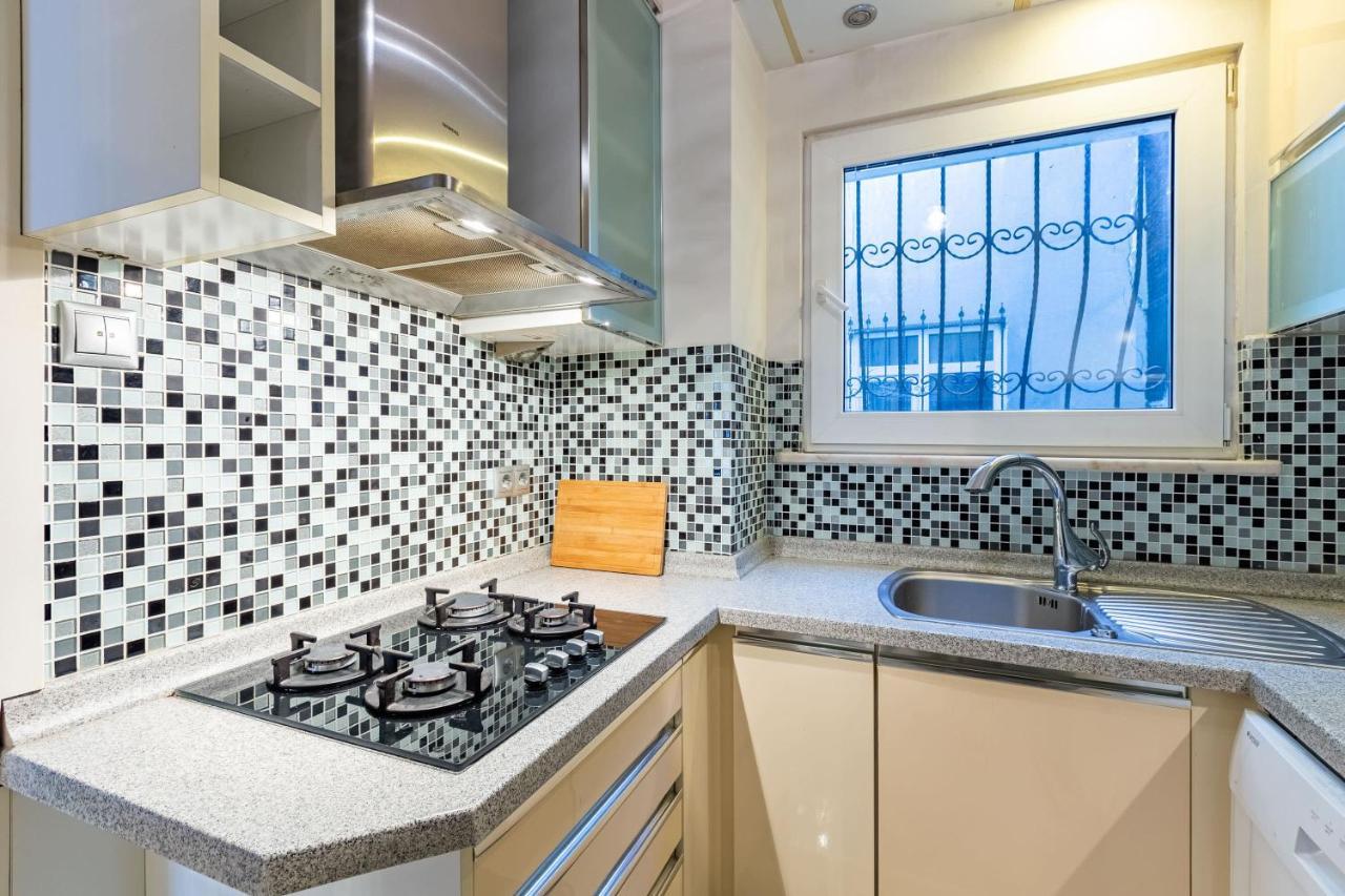 Flat With Excellent Location In Tesvikiye, Sisli Apartment Istanbul Exterior photo
